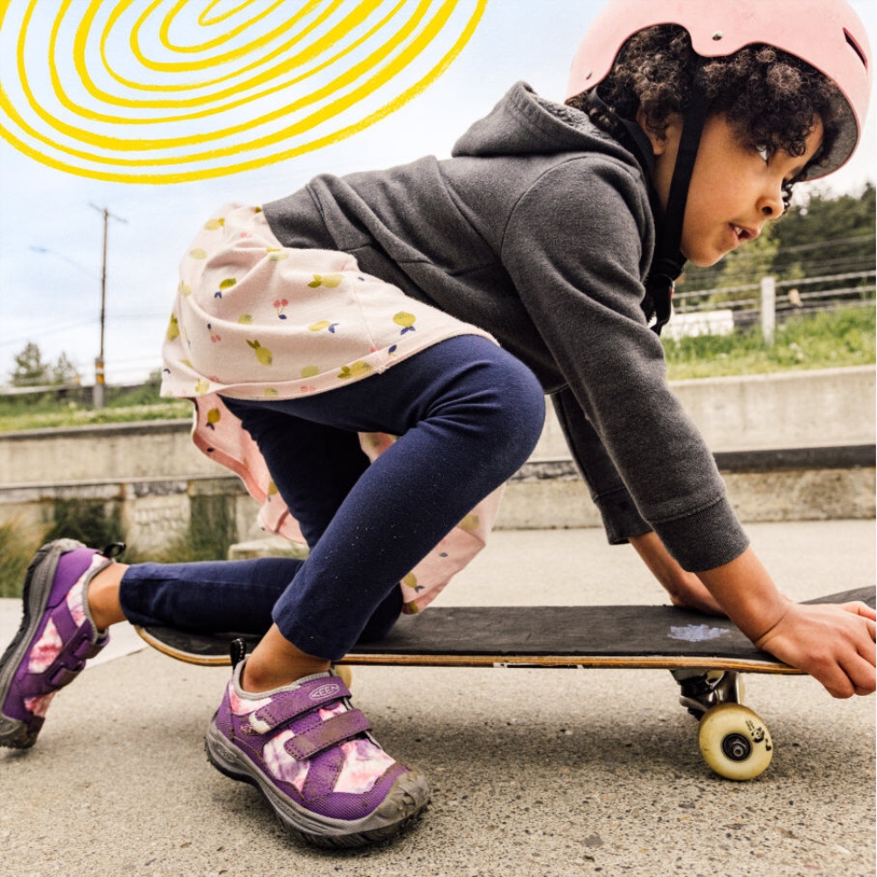 Schwarz-silber Kleiner Kinder Speedhound Keen